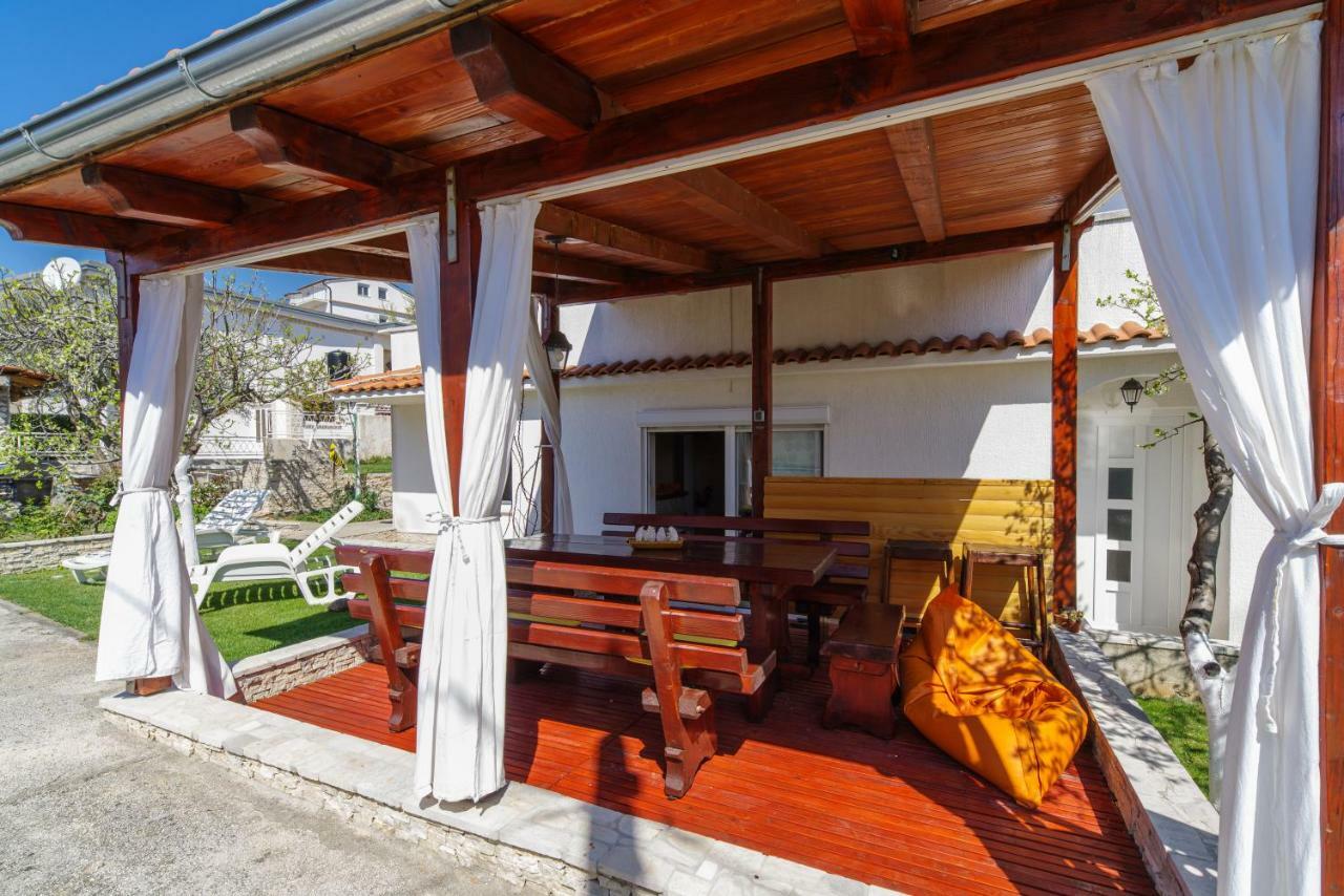 Apartment Sarar Crikvenica Exterior photo